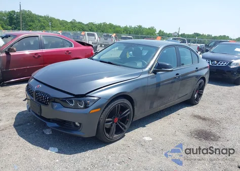 2013 BMW 328I xDrive z USA, uszkodzony, nr VIN WBA3B5G54DNS00777